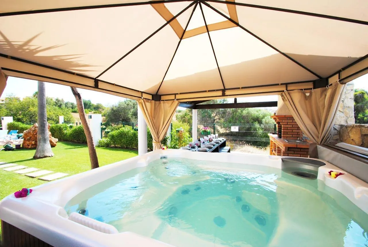 Villa Oliveira By Algarve Vacation Armacao de Pera