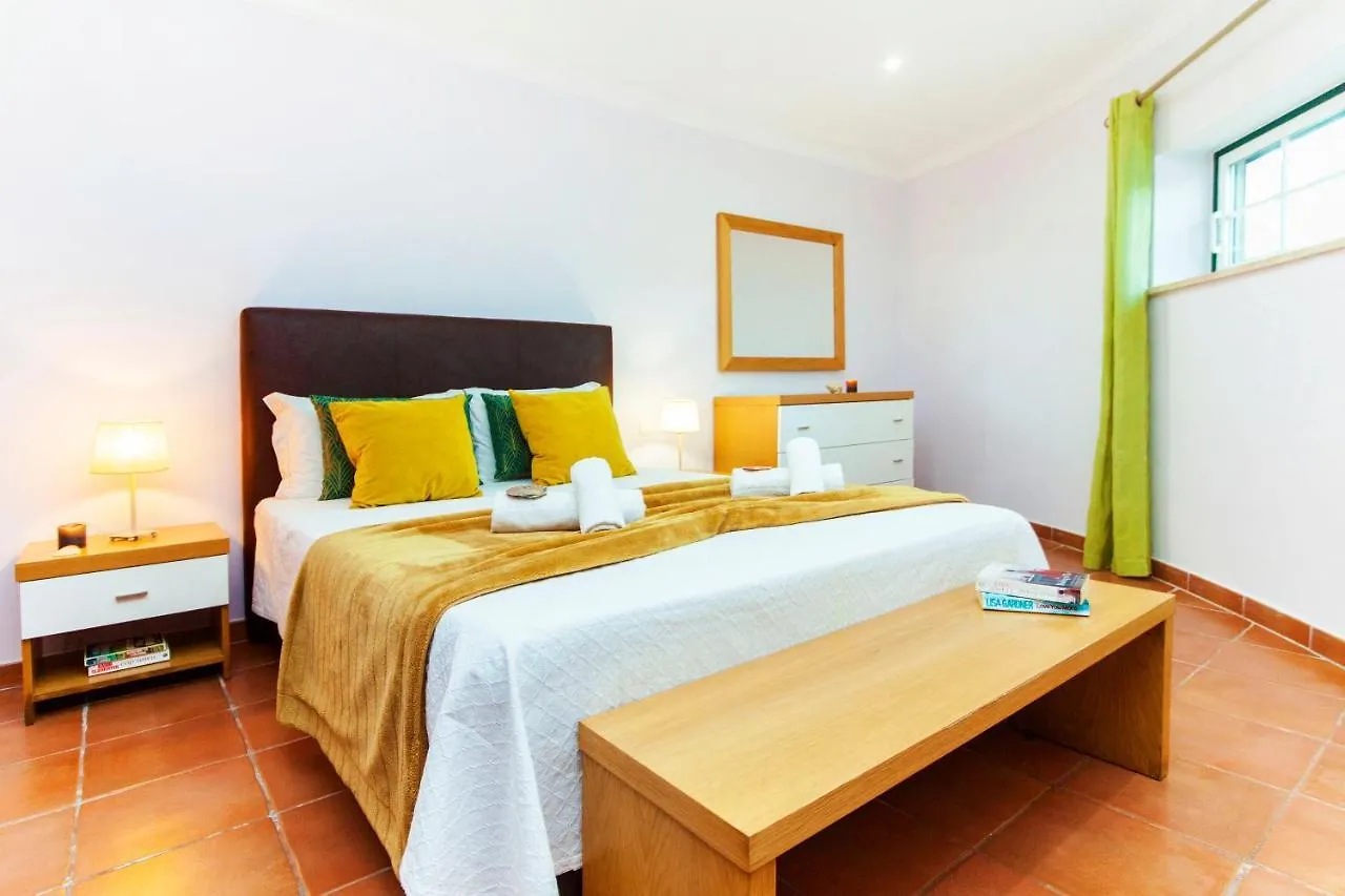 Villa Oliveira By Algarve Vacation Armacao de Pera